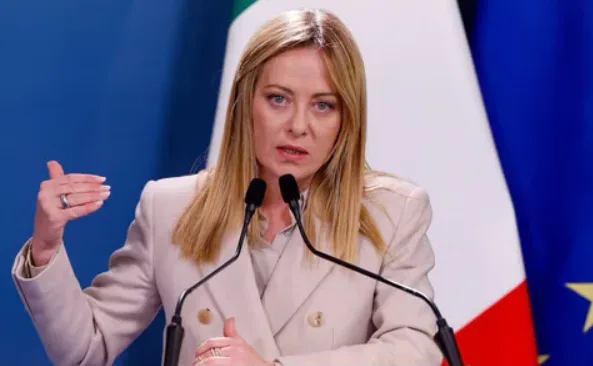 Meloni wants to ban the burqa and niqab in schools and limit the number of foreign students in Italy