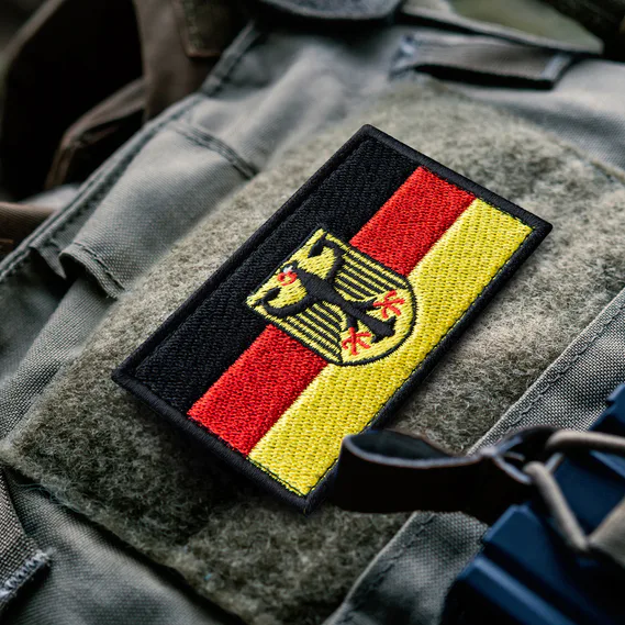 German school students are preparing around 100 protests against compulsory military service