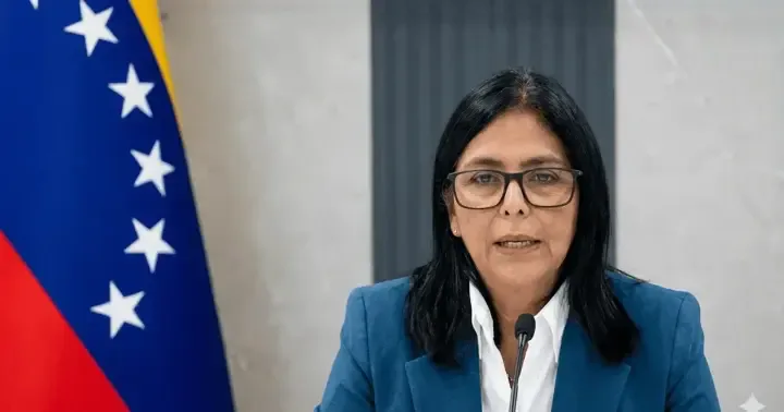 Venezuela’s acting president returned from the United States without agreements or an election date