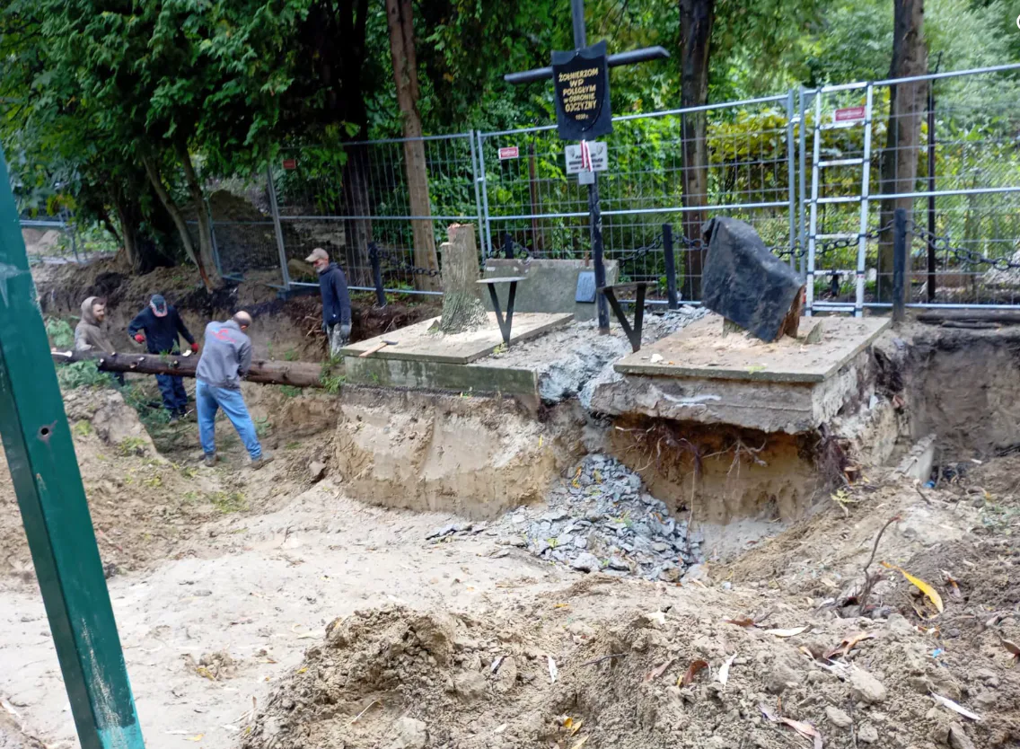 In Lviv, the remains of 113 Polish soldiers and 17 Wehrmacht servicemen were exhumed