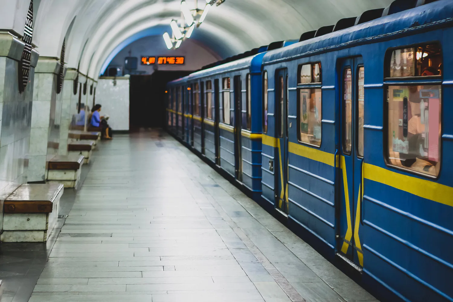 Trains stopped on all Kyiv metro lines: the metro explained the reason