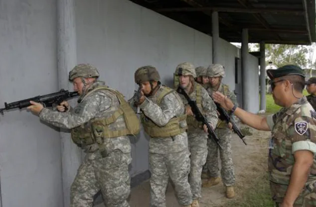 El Salvador deploys 100 special forces to Haiti to rescue captured soldiers El Salvador deploys 100 special forces to Haiti to rescue captured soldiers
